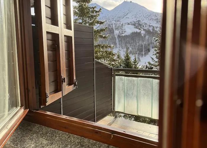 Apartment Sestriere, Trilocale Panoramico Fronte Piste Rome