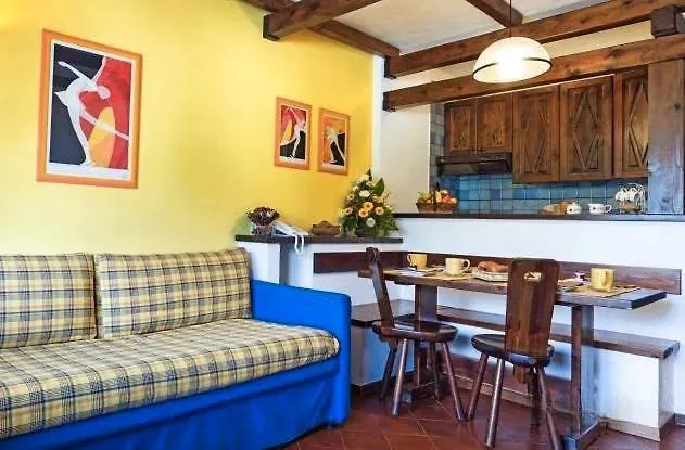 Apartment Sestriere, Trilocale Panoramico Fronte Piste *