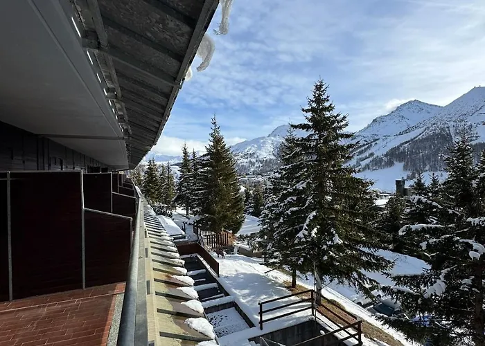 Sestriere, Trilocale Panoramico Fronte Piste *